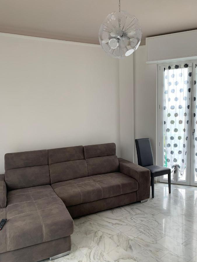 شقة Terrazza Sul Mare In Via Devoto كيافاري المظهر الخارجي الصورة