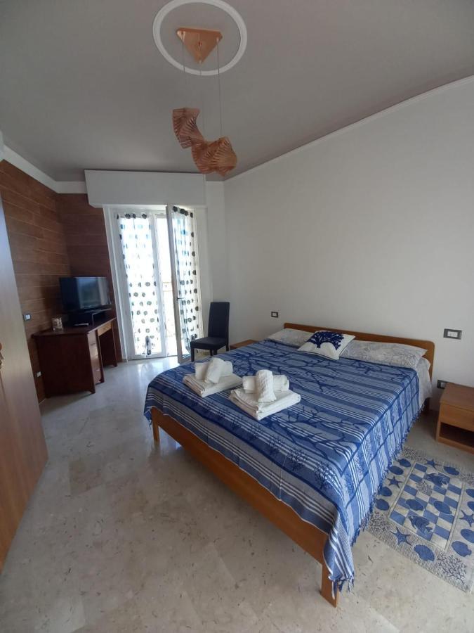 شقة Terrazza Sul Mare In Via Devoto كيافاري المظهر الخارجي الصورة